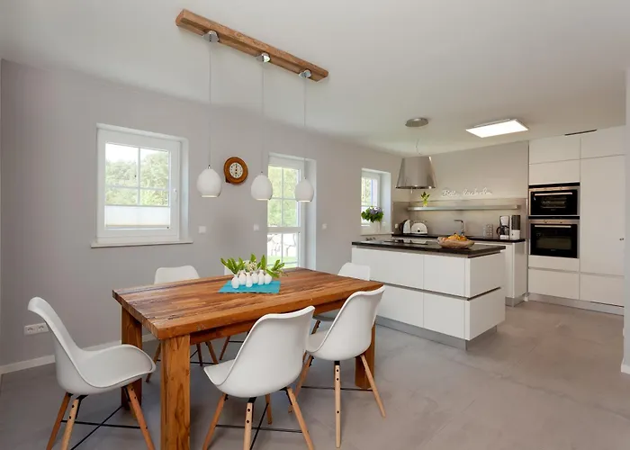 Haus 161, Laerchenweg 10 *